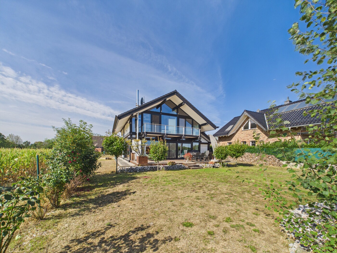 Hausansicht Garten