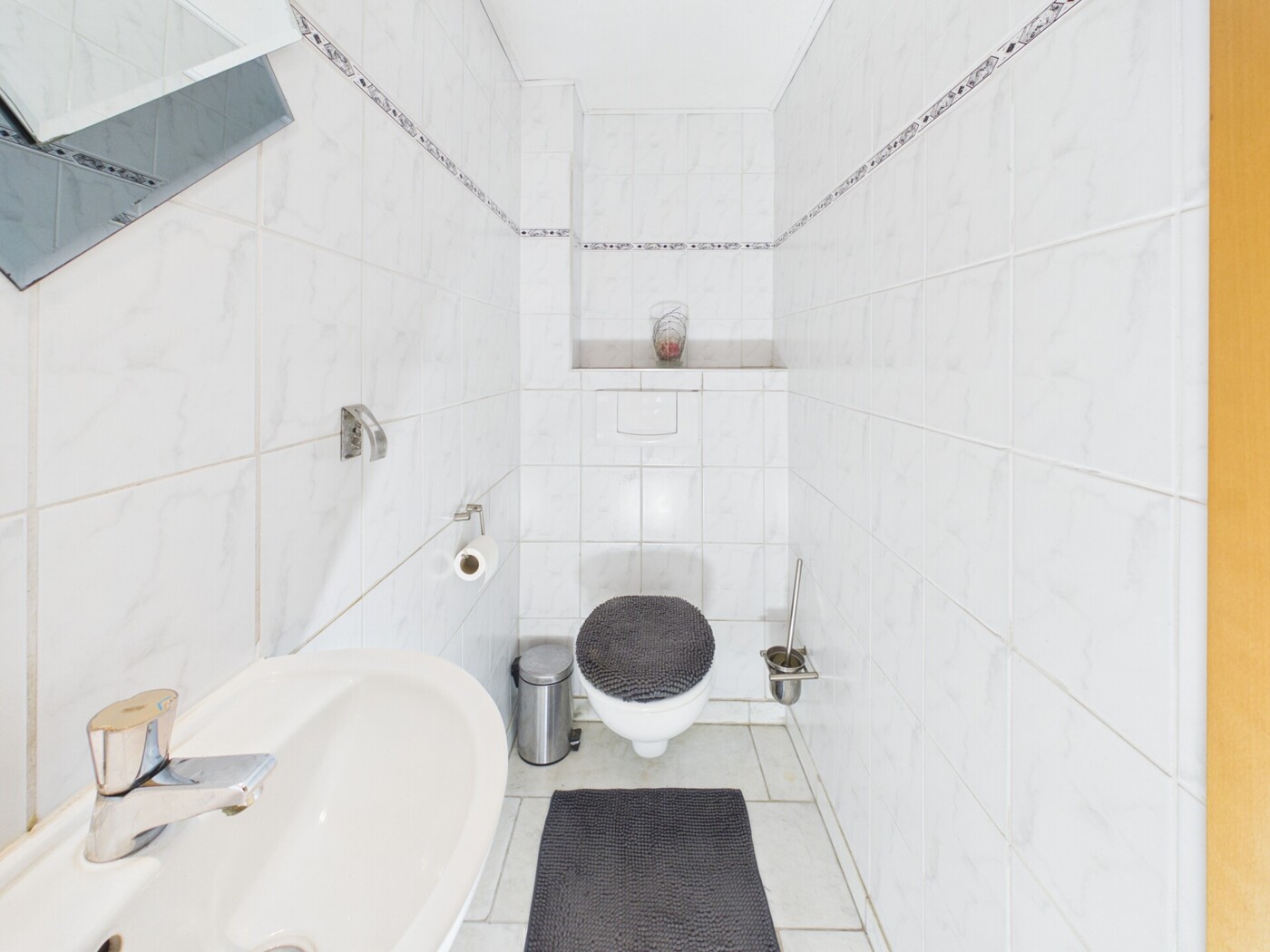 Gäste-WC EG