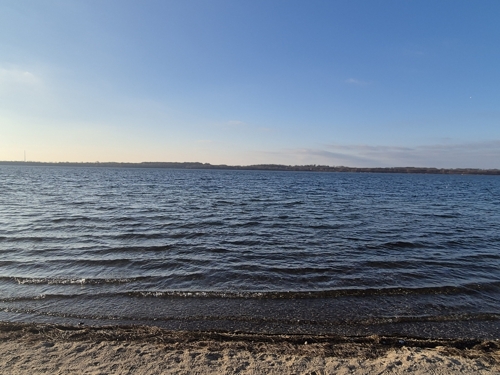 der See vor der Tür