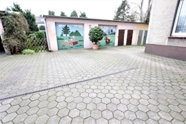 ...zum Innenhof
