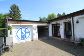 Einheit mit Garage