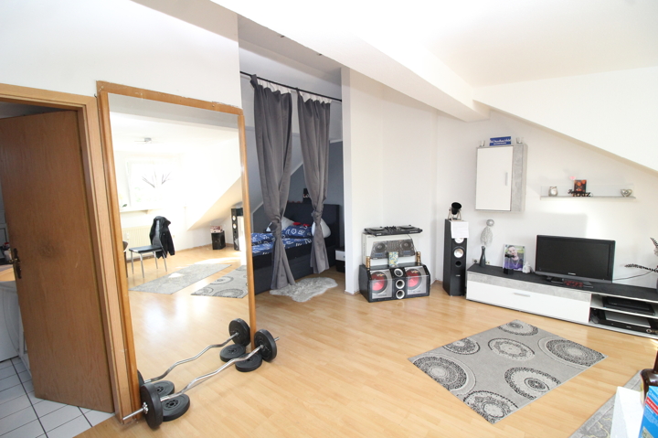 Wohnzimmer rechts