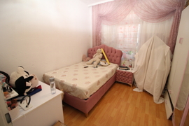 Schlafzimmer 1 OG