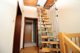 Treppe zum Spitzboden