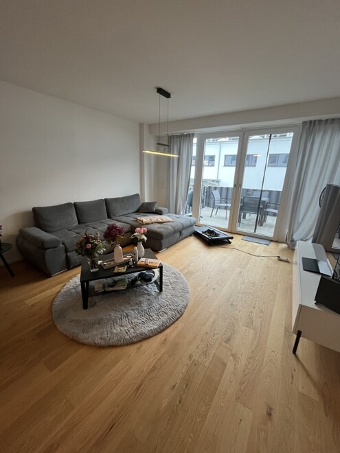 Schöne 2 Zi-Wohnung mit großem Südbalkon im Herzen des Tabakquartiers - Photo 1