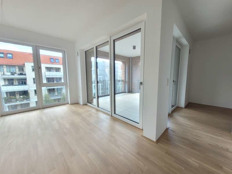 Sonne, Regen, Schnee - großzügige 2-Zimmerwohnung mit überdachter Loggia in den WeserHöfen - Photo 3