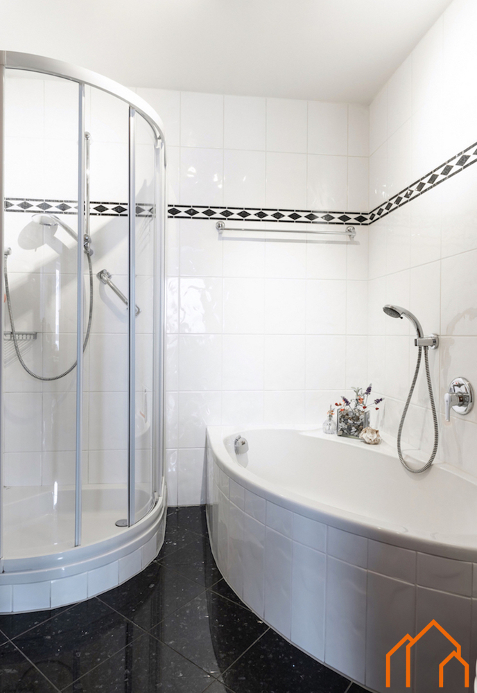 Badezimmer EG Wohnung