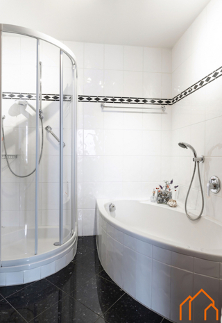 Badezimmer EG Wohnung