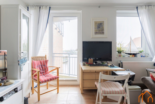 Wohnbereich Apartment mit Balkon I OG