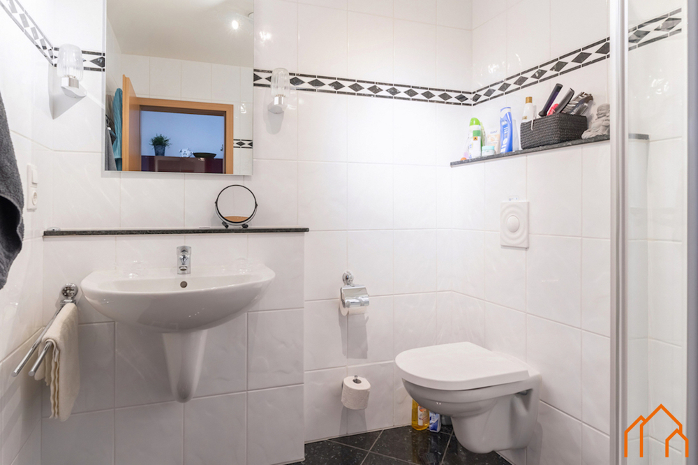 Badezimmer Apartment I OG