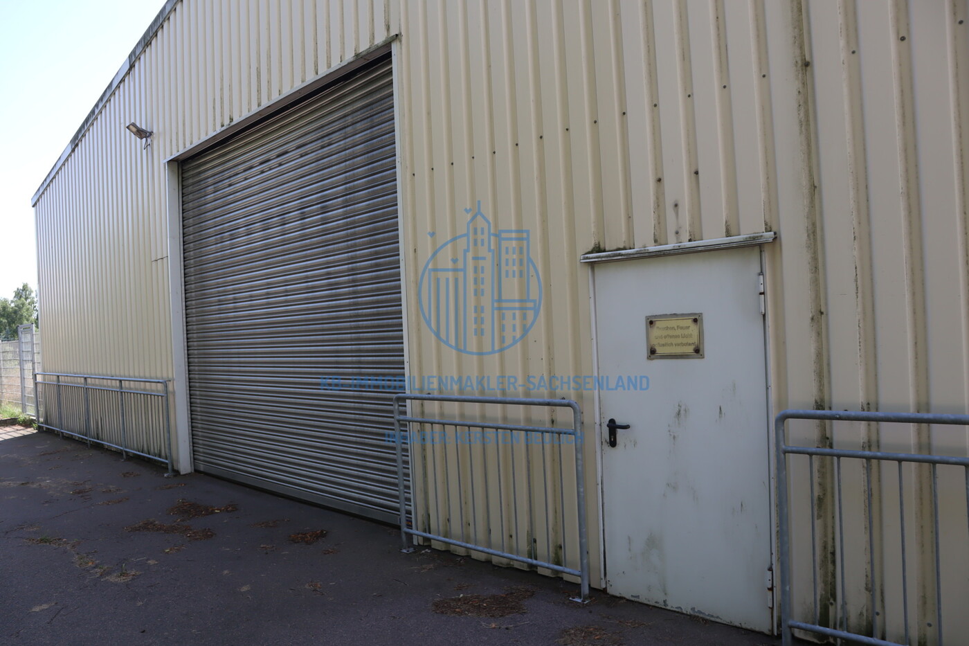 Toreinfahrt der Kalthalle 