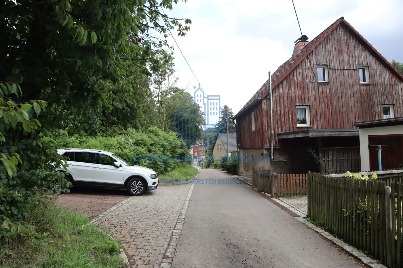 Erschließungsstraße - Friedhofsweg 