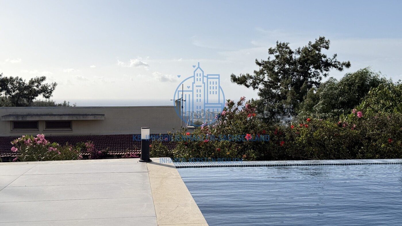 Privater Pool
