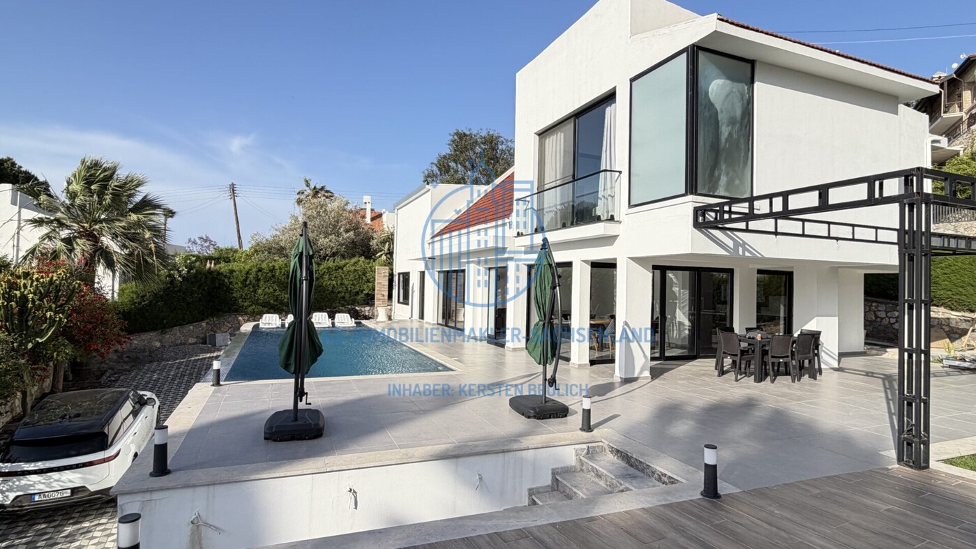 Privater Pool