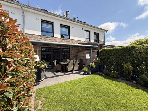 Terrasse mit Überdachung