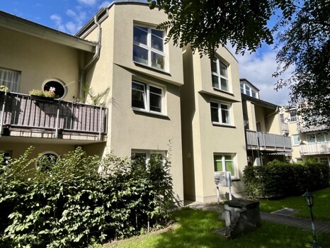 Blick zum Hauseingang Neubau