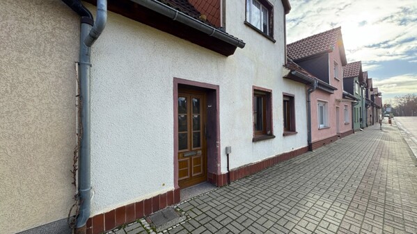 Straßenansicht