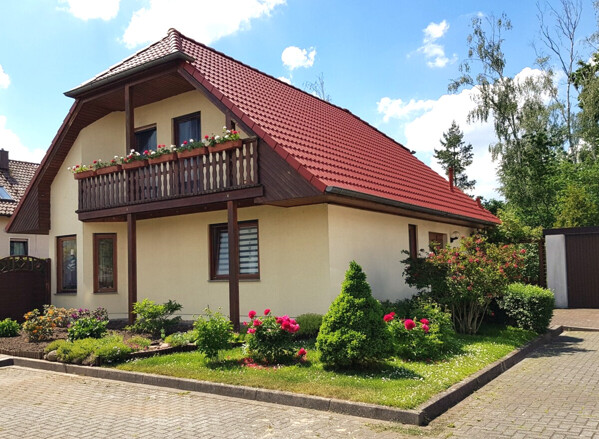 Außenansicht (Sommer)