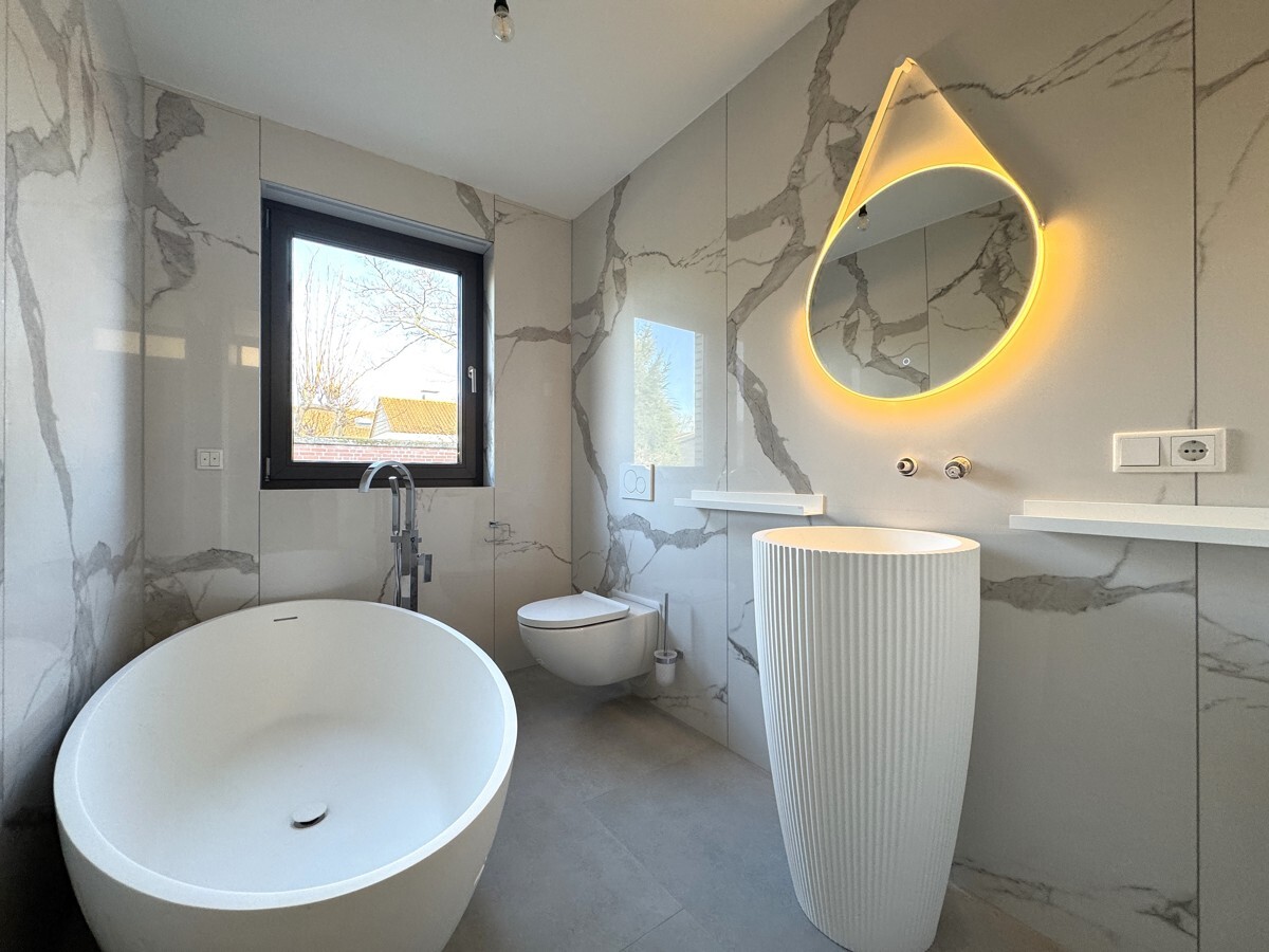 Badezimmer 2