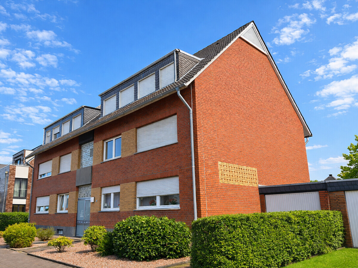 Hausansicht Straßenseite