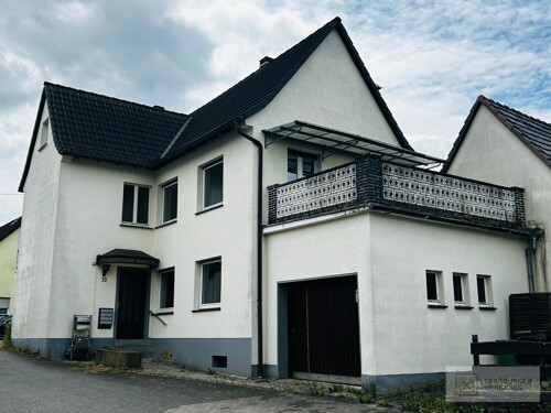 Dreifamilienhaus Frontansicht