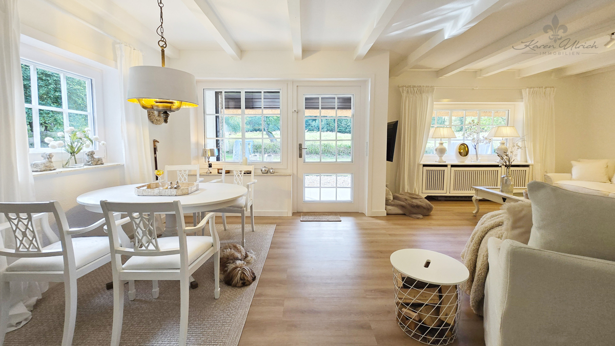 Blick Wohn- und Essbereich