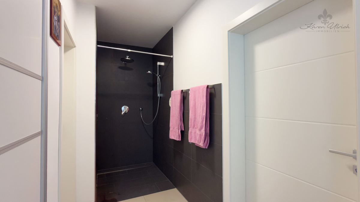 Dusche im Wellnesbad