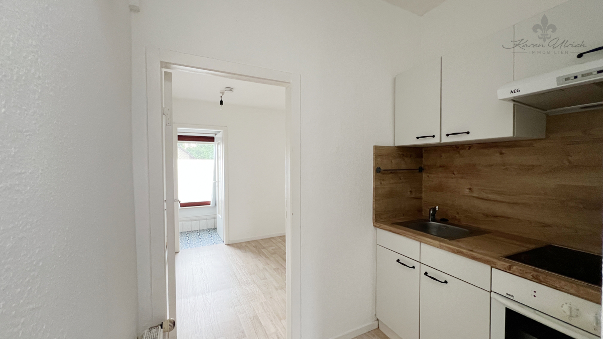 1. Zi. Whg. Küche-Durchgangszimmer