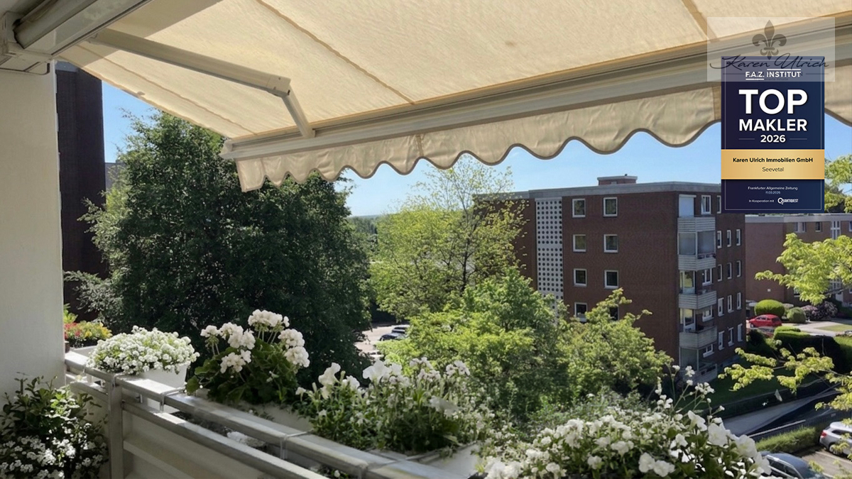 Balkon mit Markise