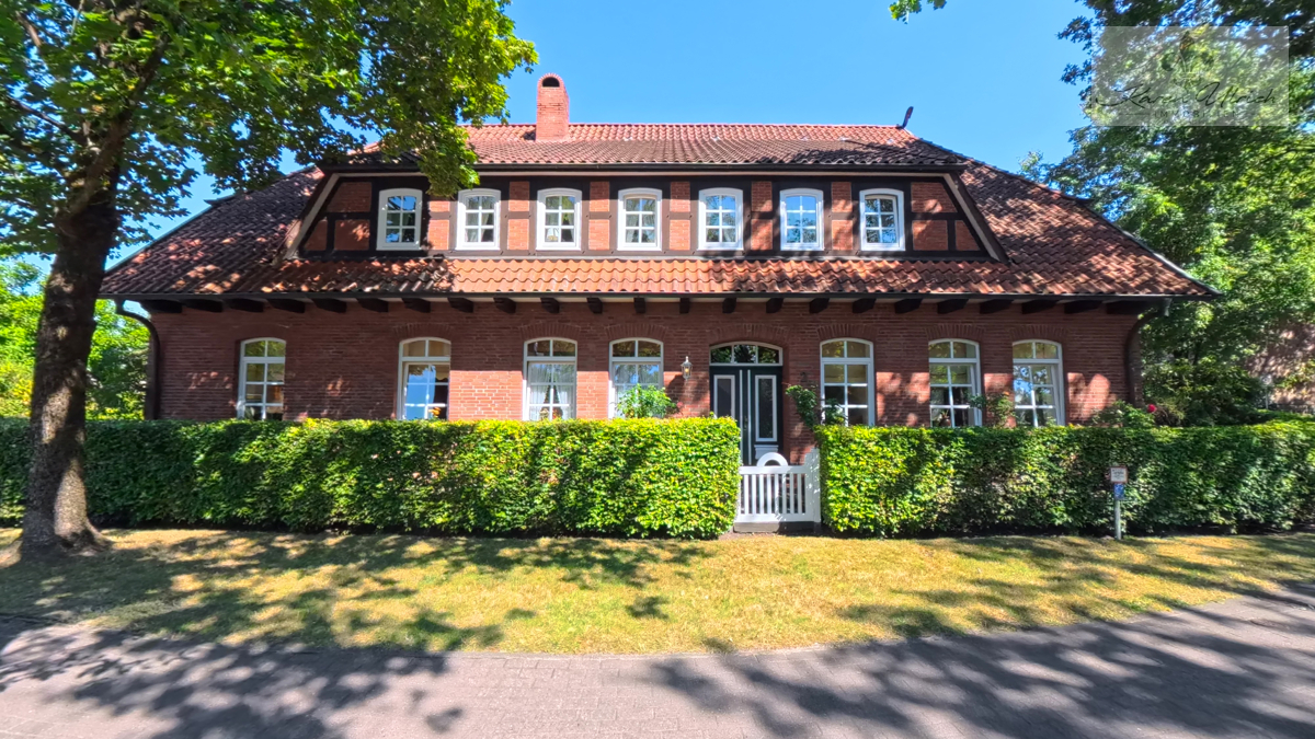 Haus (2)