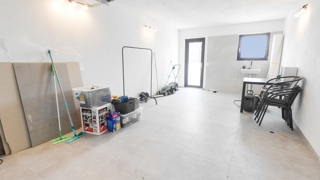 Garage EG