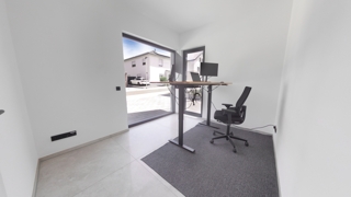 Büro EG