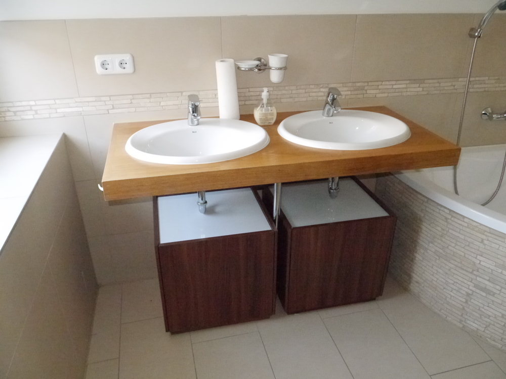 Stilvolle 3-Zimmer-Altbauwohnung mit modernem Bad in ruhiger Lage von Berlin - Photo 3