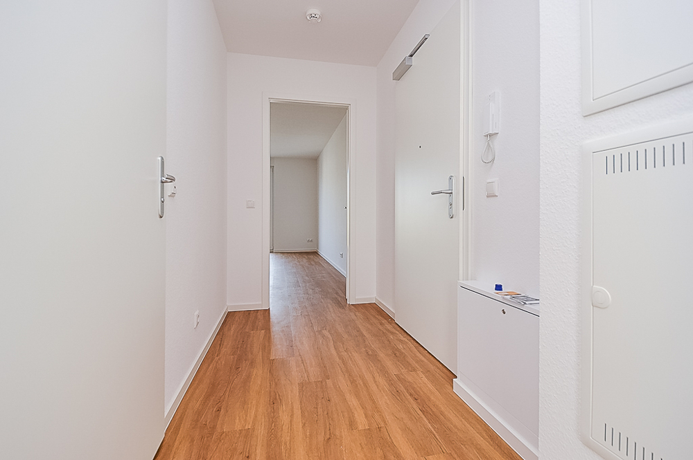 KOMFORTABEL WOHNEN - MIT AUFZUG, BALKON, FUSSBODENHEIZUNG UND EINBAUKÜCHE - Foto 3