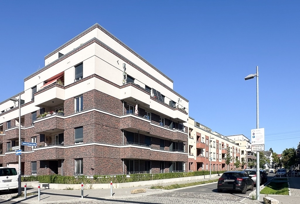 PARKSTADT KARLSHORST - GEPFLEGT WOHNEN MIT FUSSBODENHEIZUNG, EINBAUKÜCHE, TERRASSE UND BALKON - Foto 5