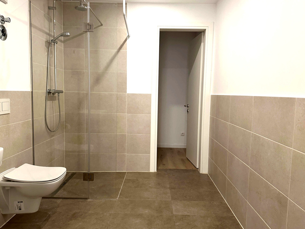 Moderne 2-Zimmer-Wohnung mit Terrasse & Fußbodenheizung in Nuthetal - Photo 2