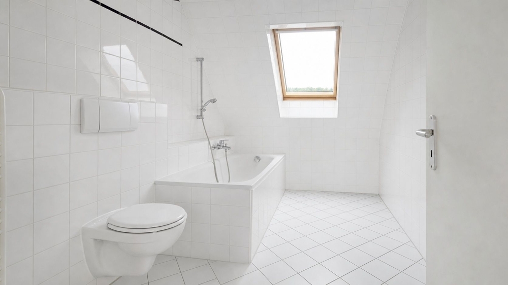 4-Zimmer-Dachgeschosswohnung in Glienicke/Nordbahn – neuer Boden, Einbauküche und Westbalkon - Foto 4