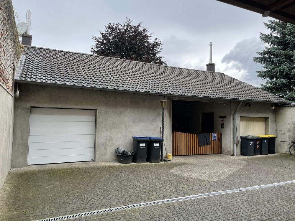 Garagen/Nebengebäude