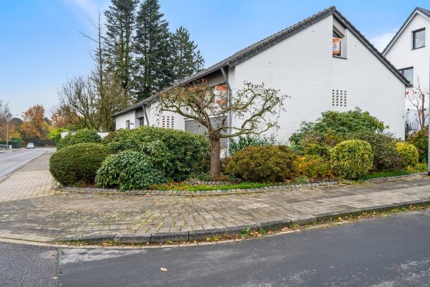 dfd9c202 4d27 45a2 81c8 3403bd01ed25