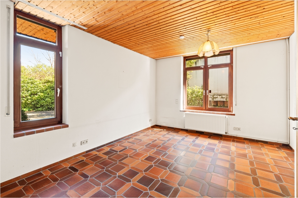 Peter Dondorf Immobilien - Kinderzimmer (rechts)