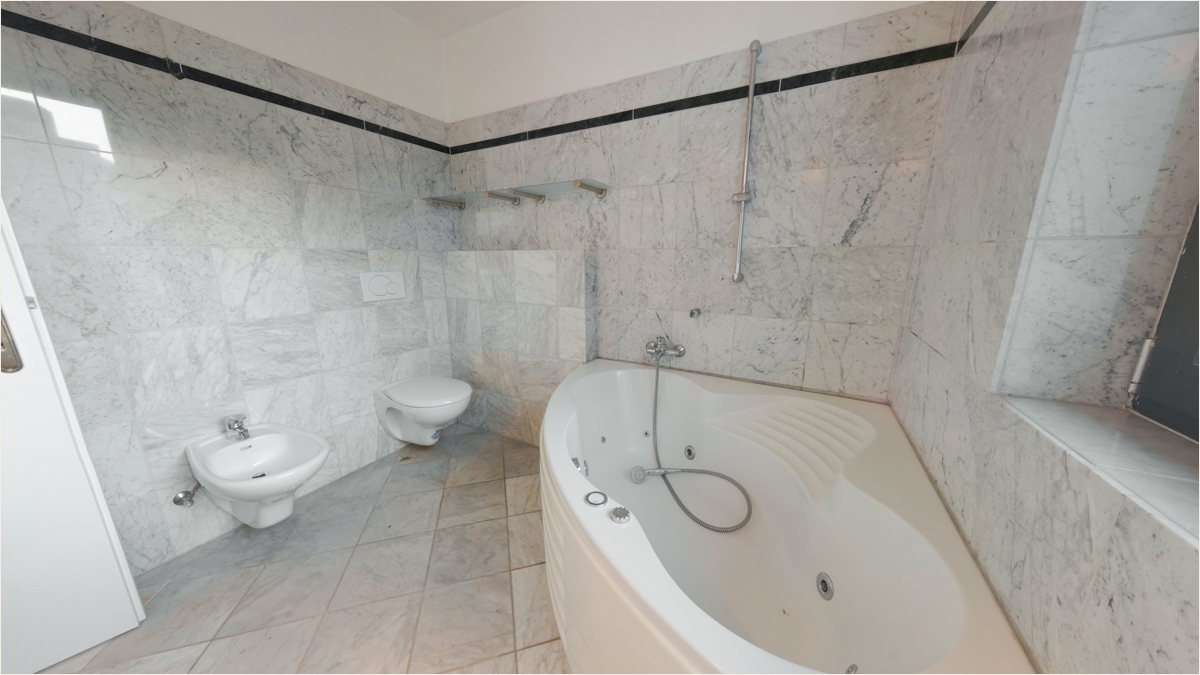 Üeter Dondorf Immobilien - Badezimmer - Penthousewohnung