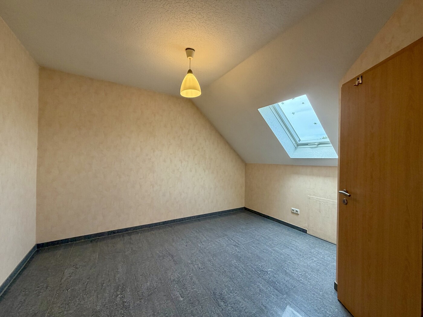 Kind / Gäste-Zimmer