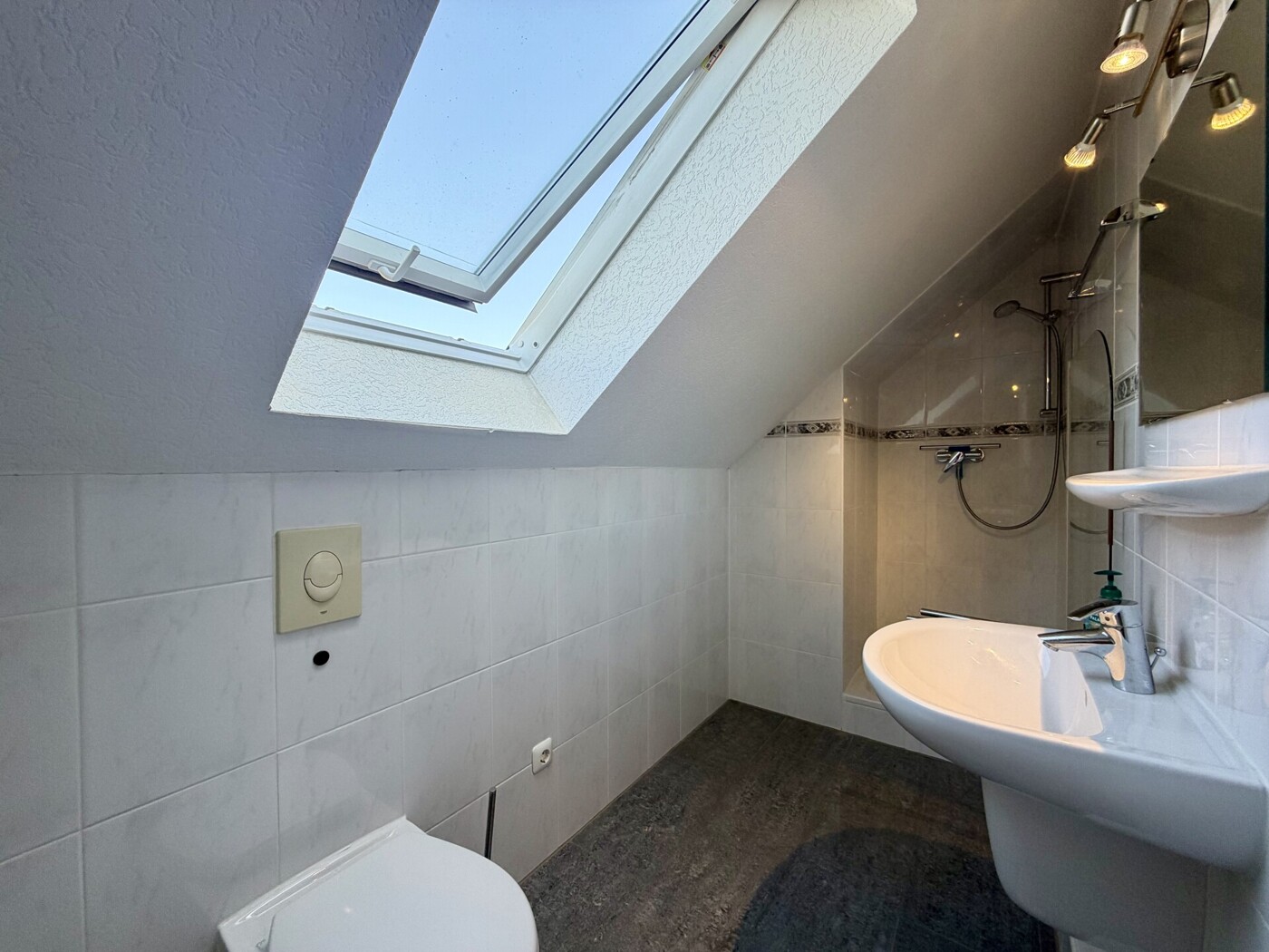 Badezimmer Dachgeschoss