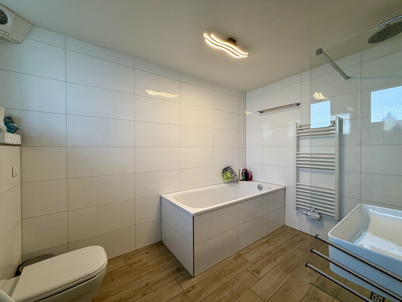 Badezimmer Kellergeschoss