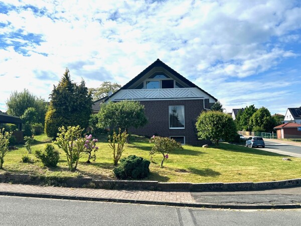 Giebelansicht mit Loggia