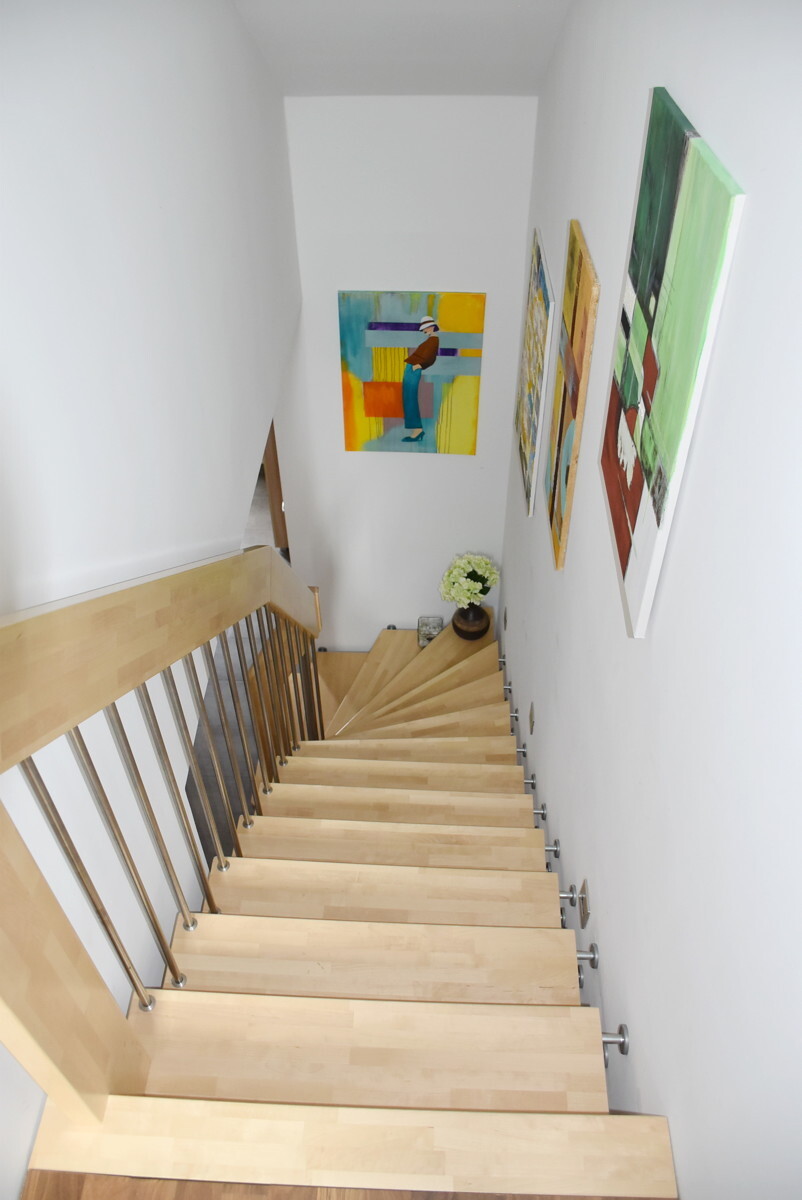 Holztreppe ins DG