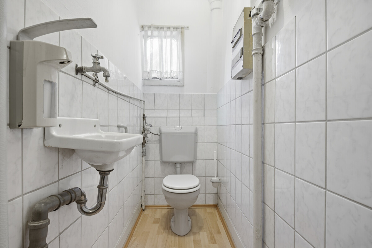 WC