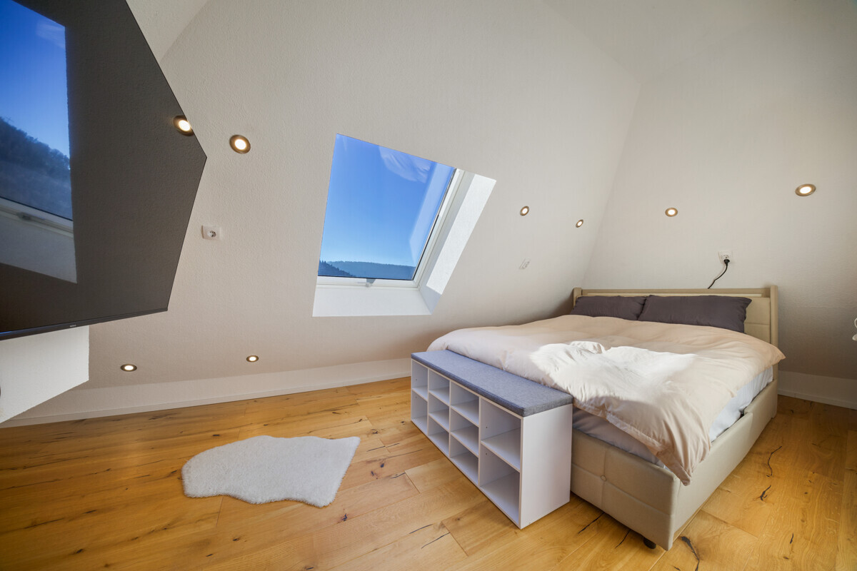Schlafzimmer DG