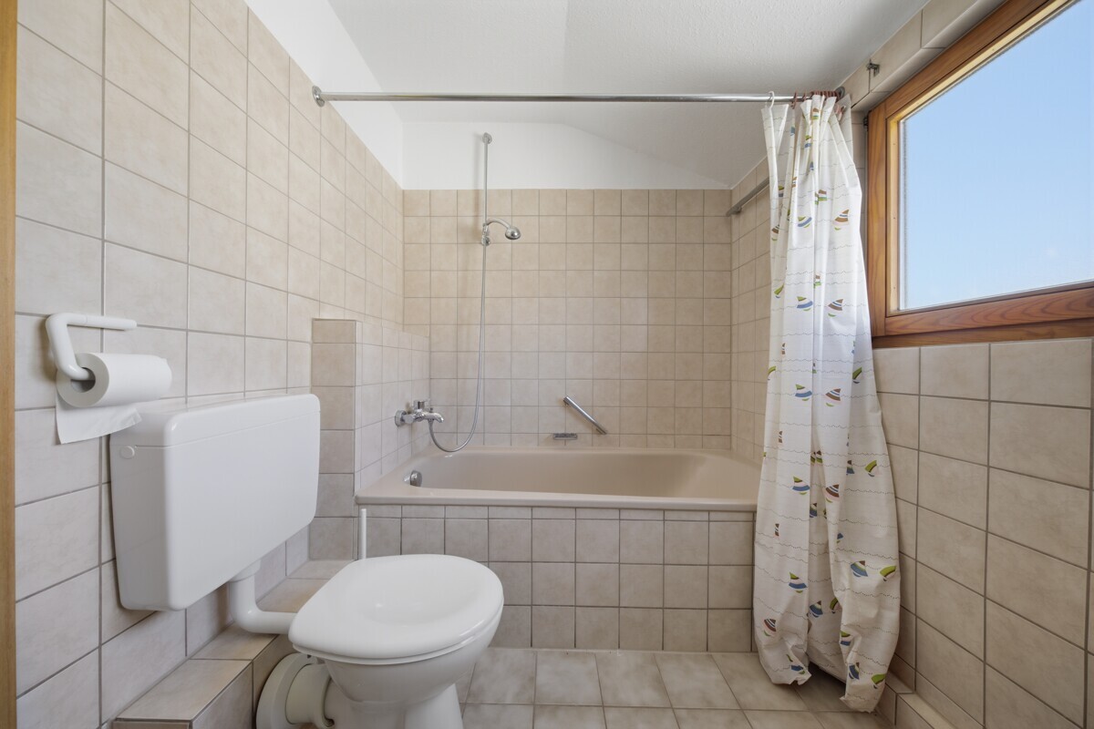 1. DG BADEZIMMER