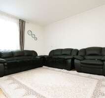 Wohn- und Esszimmer, Wohnung D